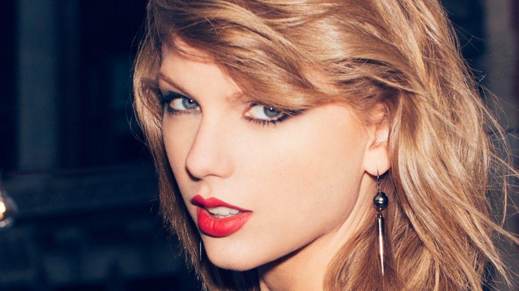 Hollywood Celebrity Taylor Swift
